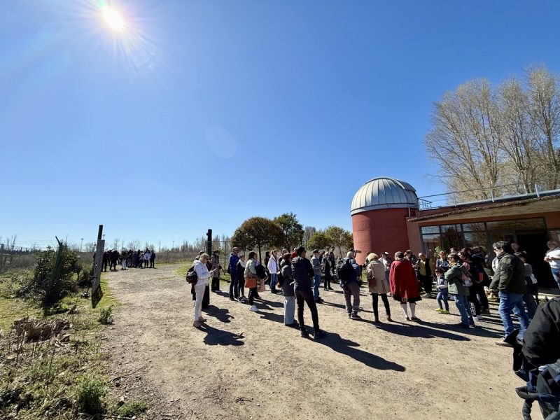 Observación pública del eclipse parcial de Sol en León.