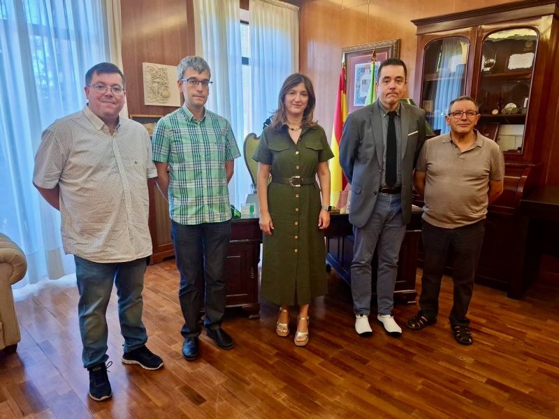 Recepción de la rectora de la Universidad de León para tratar cuestiones del eclipse total de Sol de 2026